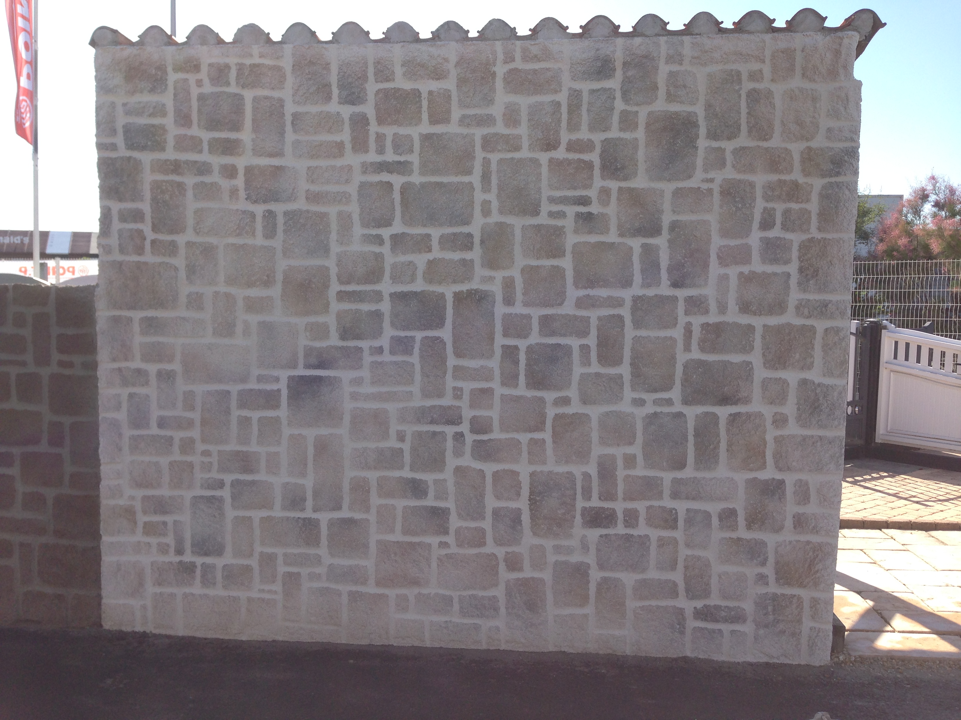mur en pierre